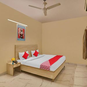 Super Hotel O Raas Near Hira Sweet